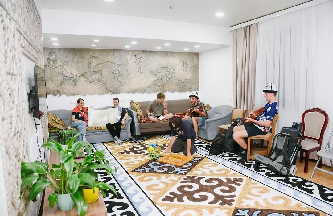 Apple Hostel Bishkek-1